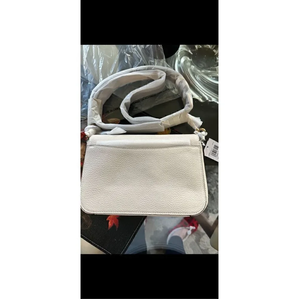🔥🔥COACH Logan messenger with large Coach stripe